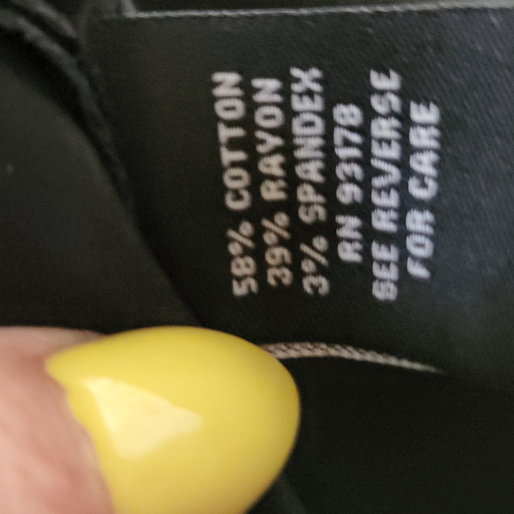 Black Pencil skirt - Picture 4 of 5